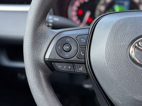 Used 2024 Toyota RAV4 LE image 8