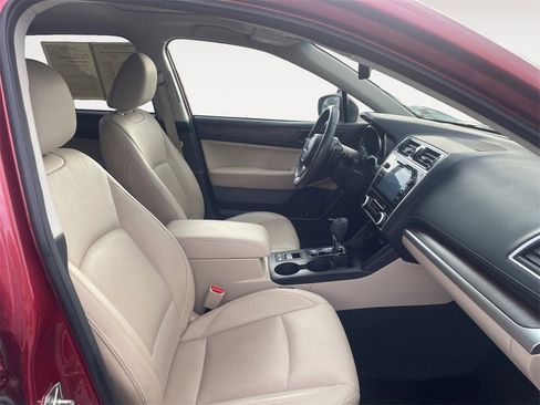 Used 2018 Subaru Outback 3.6R Limited image 15