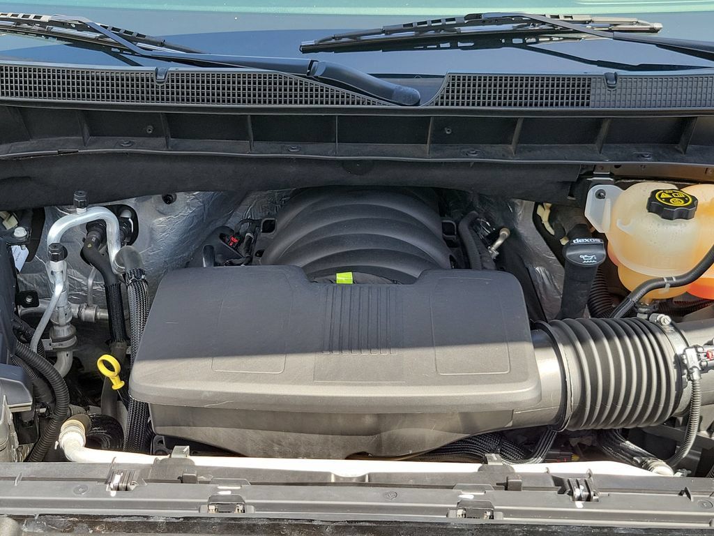 Used 2022 Chevrolet Silverado 1500 LTZ w/ Technology Package AWD/4WD image 38