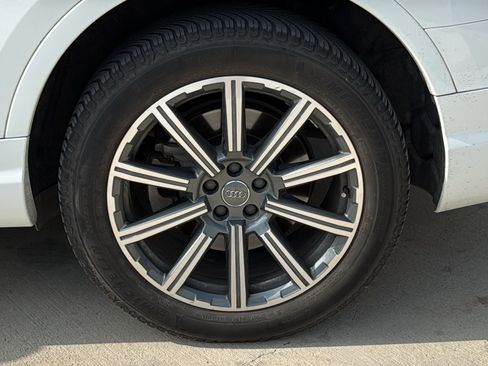 Used 2019 Audi Q7 2.0T Premium Plus w/ Premium Plus Package AWD/4WD image 20