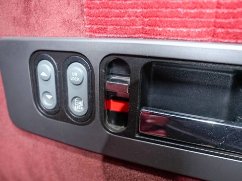 Used 1994 GMC Sierra 1500 SLE image 40