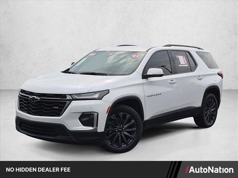 Used 2022 Chevrolet Traverse RS FWD image 1