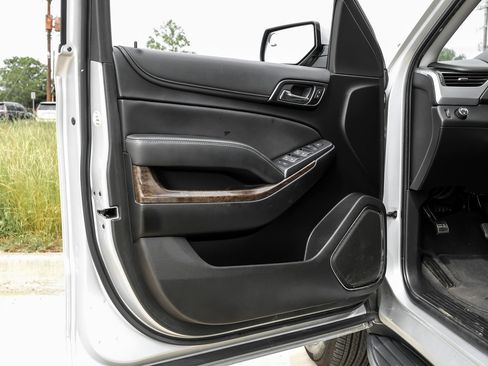 Used 2020 Chevrolet Tahoe LS RWD image 42