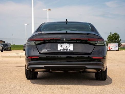 Used 2024 Honda Accord EX image 6