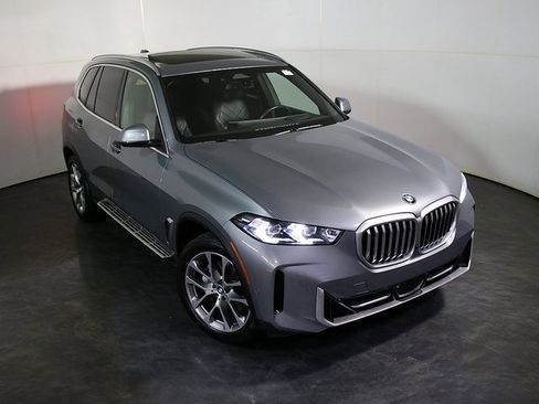Used 2024 BMW X5 xDrive40i image 7