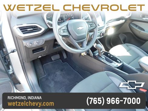 Used 2023 Chevrolet TrailBlazer LS AWD/4WD image 13
