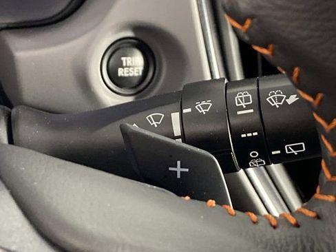 Used 2025 Subaru Crosstrek 2.5i Limited AWD/4WD image 19