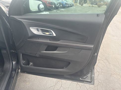 Used 2015 Chevrolet Equinox LT w/ Driver Convenience Package image 4