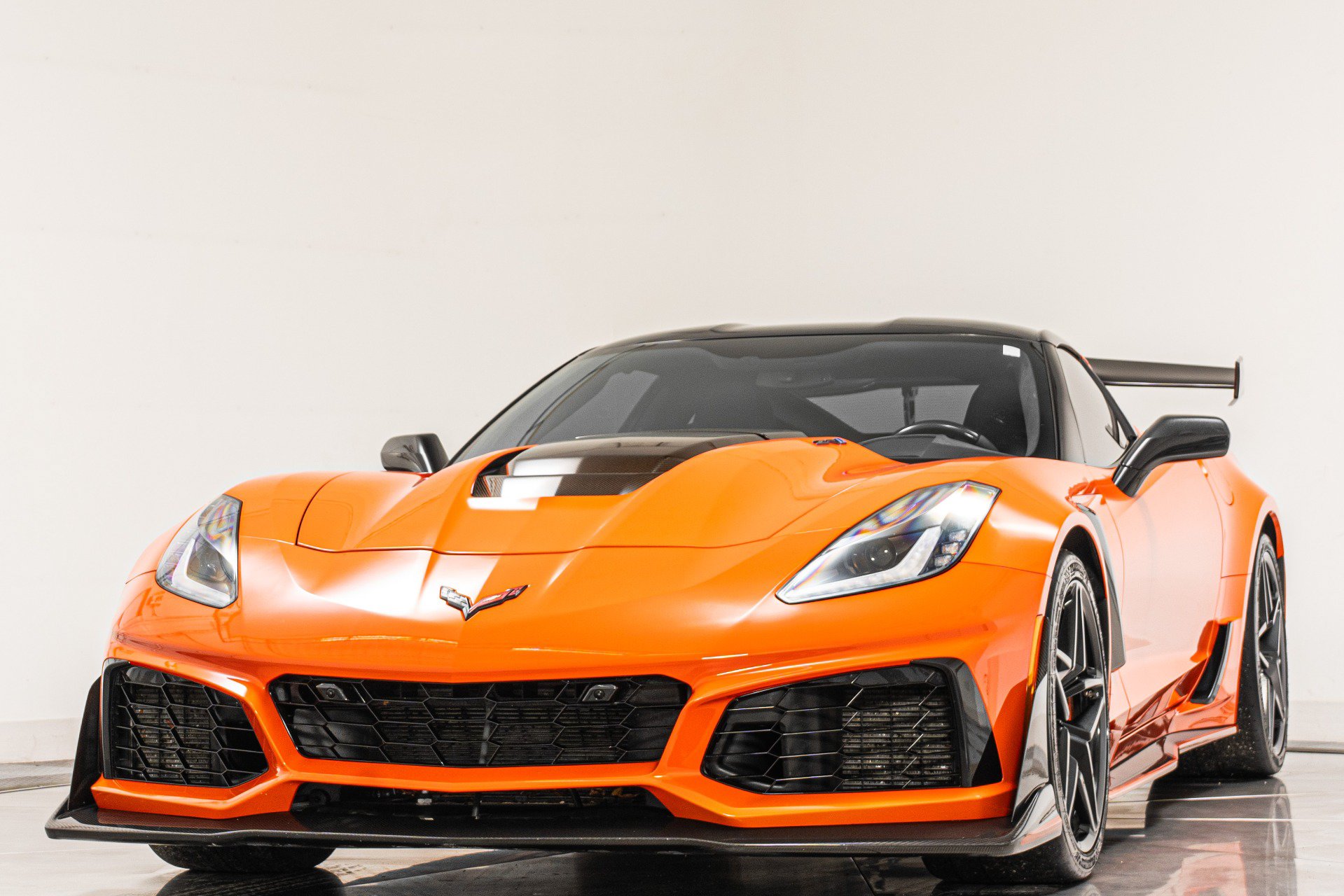 Used 2019 Chevrolet Corvette ZR1 RWD image 5