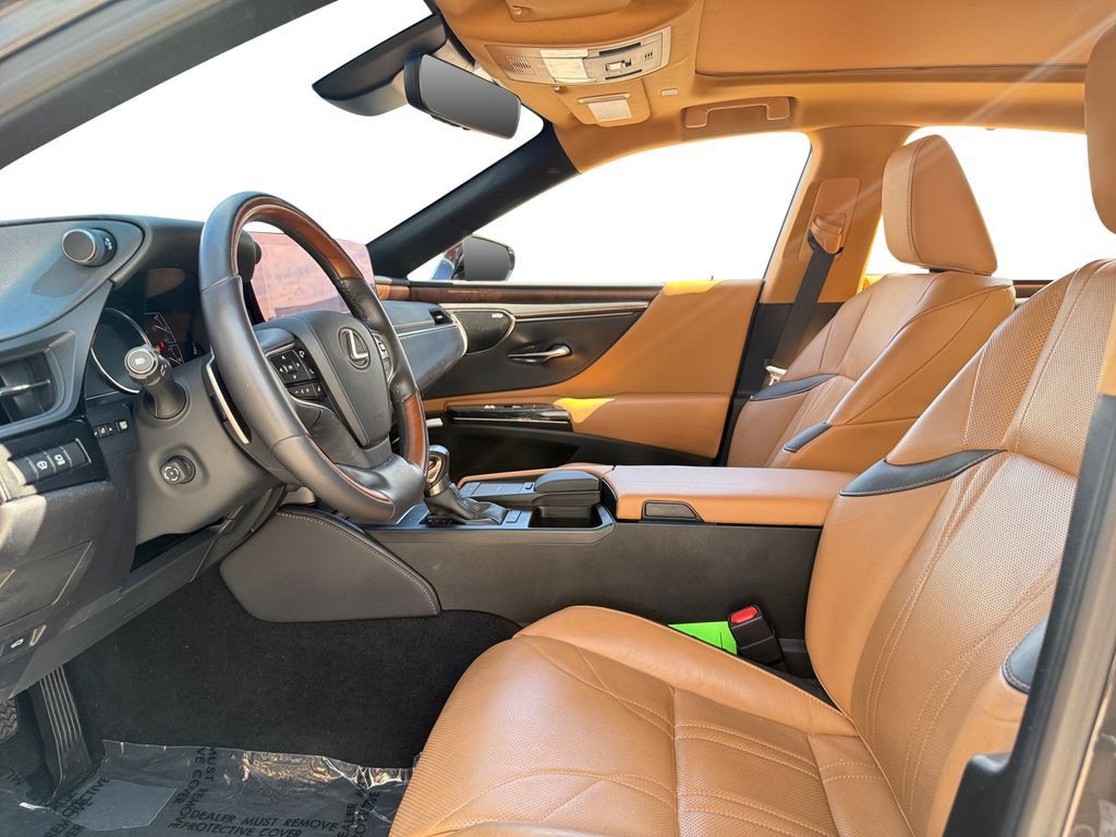 Used 2022 Lexus ES 350 Ultra Luxury w/ Accessory Package 2 FWD image 22