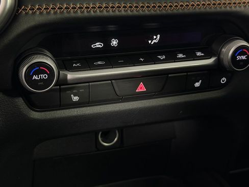 Used 2025 MAZDA CX-50 AWD 2.5 Hybrid w/ Premium Pkg image 19