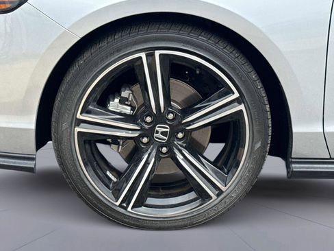 Certified 2025 Honda Accord Sport image 11