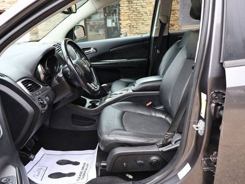 Used 2014 Dodge Journey Crossroad w/ Flexible Seating Group FWD image 14