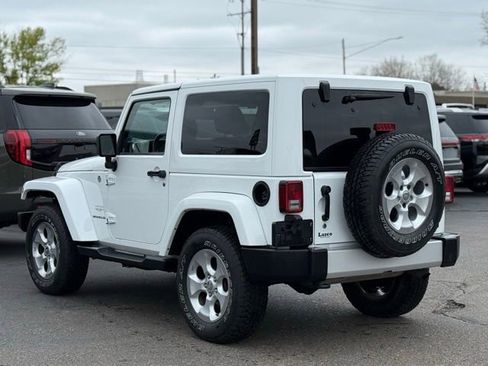 Used 2014 Jeep Wrangler Sahara w/ Dual Top Group AWD/4WD image 37