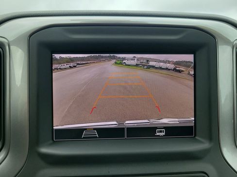 Used 2024 GMC Sierra 1500 Pro w/ Pro Value Package image 16