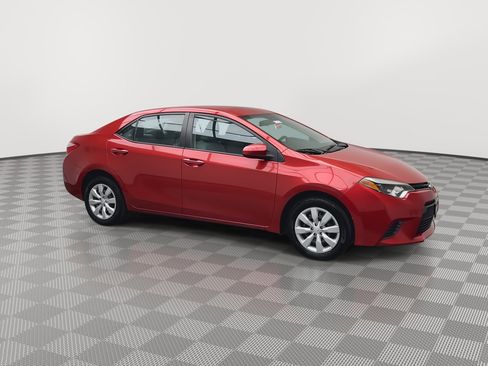 Used 2016 Toyota Corolla LE image 30