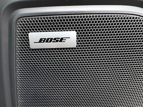 Used 2018 Porsche Macan Sport Edition image 32