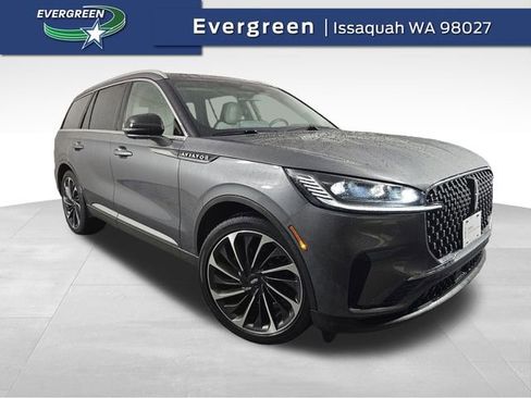 Certified 2025 Lincoln Aviator Reserve w/ Equipment Group 201A AWD/4WD image 1