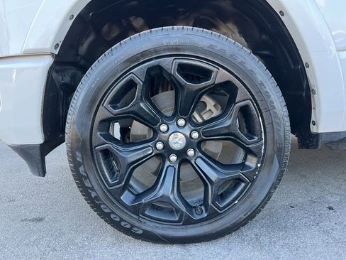 Used 2019 RAM 1500 Limited image 31