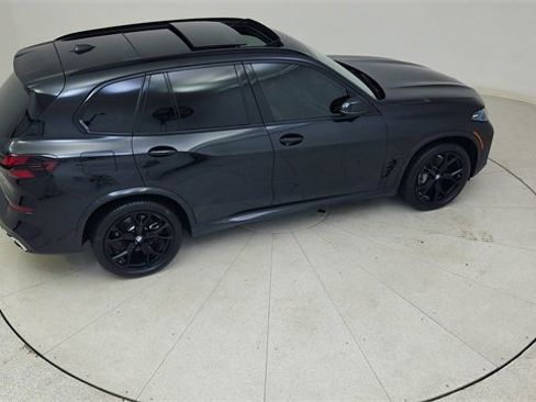 Used 2025 BMW X5 sDrive40i w/ M Sport Package image 89