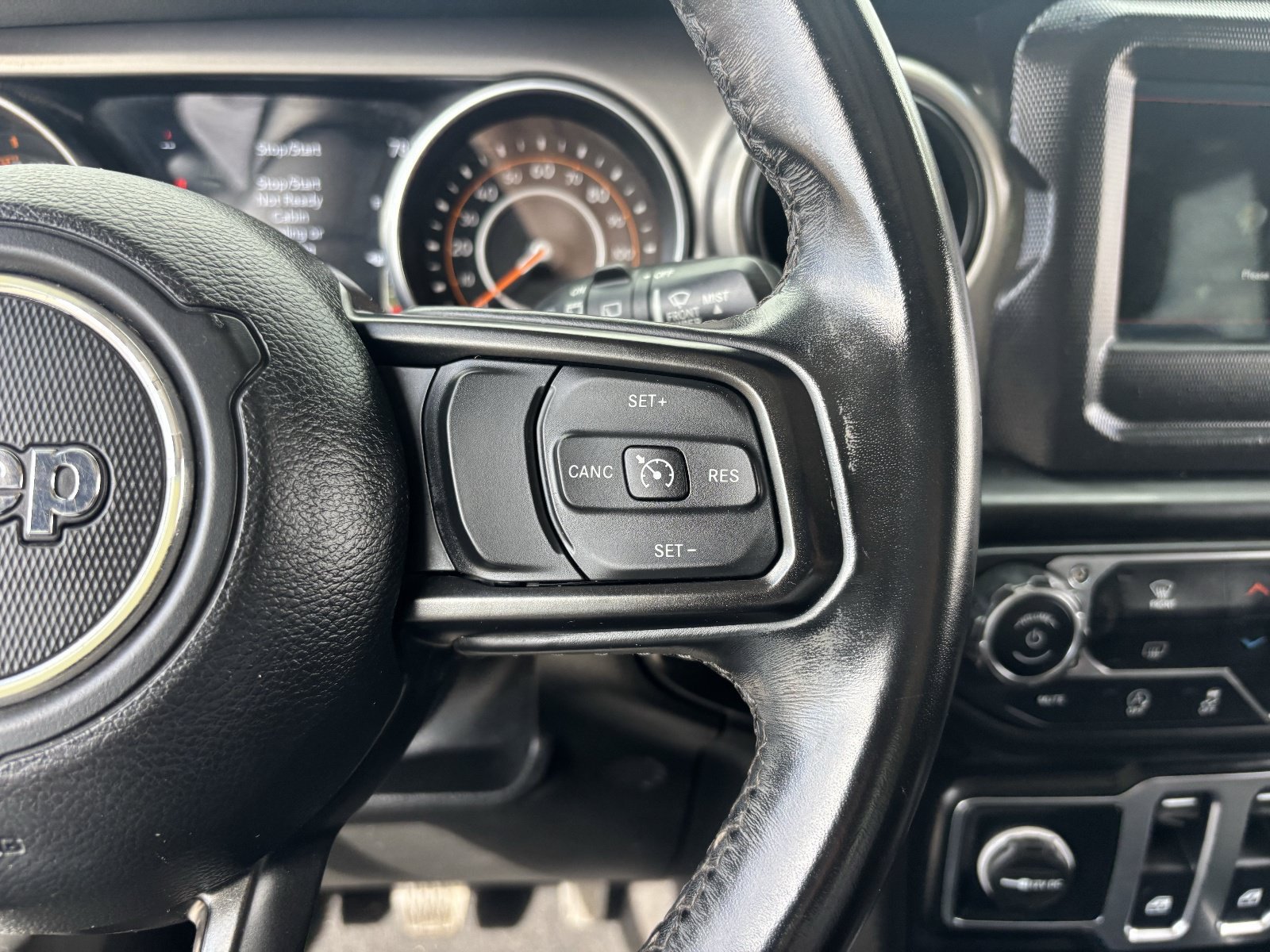 Used 2020 Jeep Wrangler Sport AWD/4WD image 28