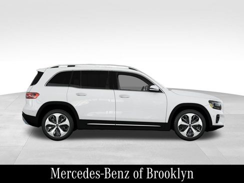 Certified 2026 Mercedes-Benz GLB 250 4MATIC image 3