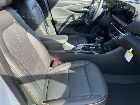 New 2026 Buick Envista Sport Touring FWD image 18