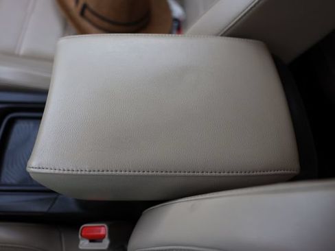 Used 2017 Honda CR-V Touring image 33