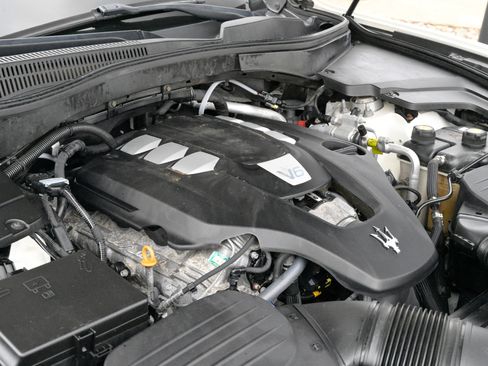 Certified 2018 Maserati Levante image 61