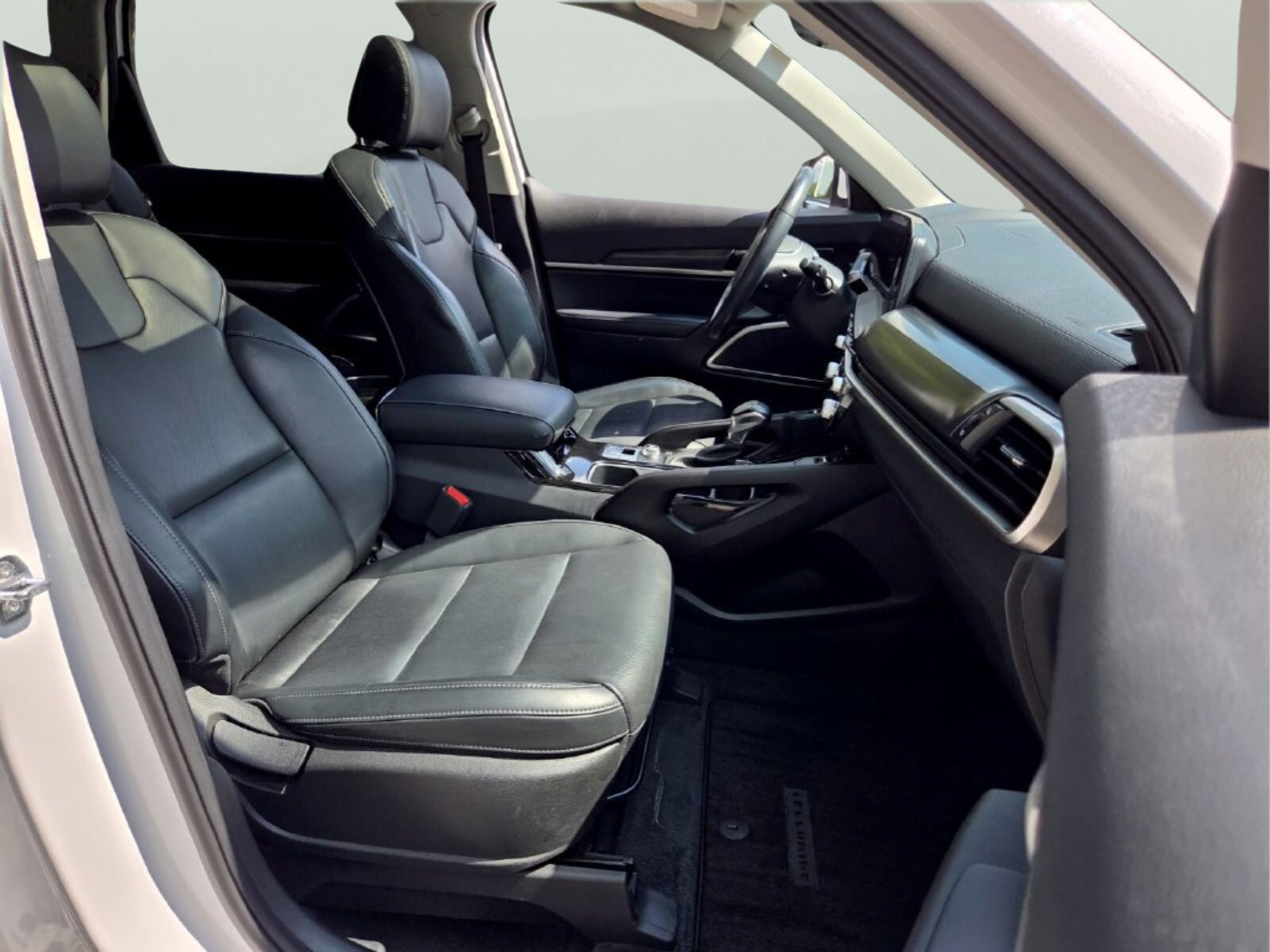 Used 2024 Kia Telluride S w/ S Sunroof Package FWD image 16