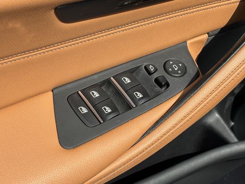 Used 2023 BMW 540i RWD image 15