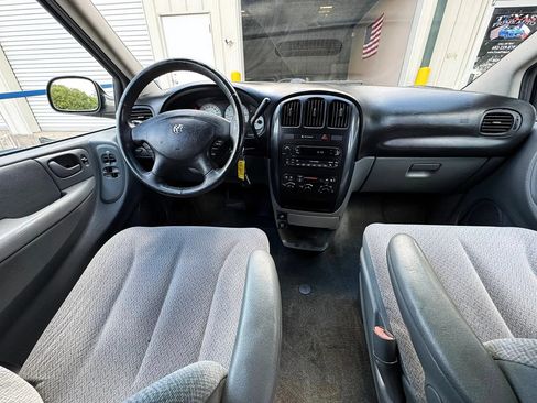 Used 2006 Dodge Grand Caravan SXT FWD image 22