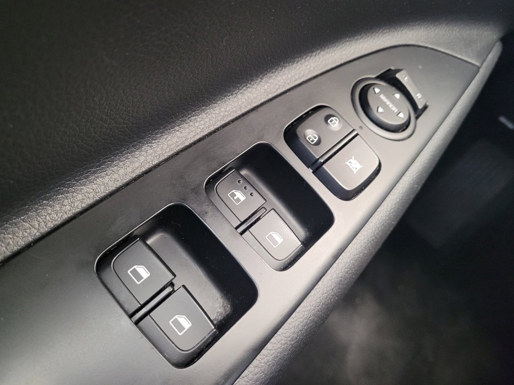 Used 2023 Kia Rio S FWD image 27