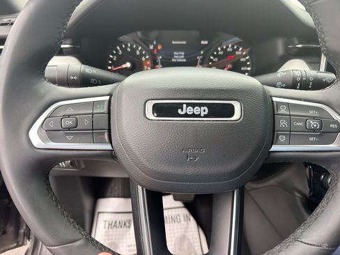 Used 2024 Jeep Compass Limited AWD/4WD image 18