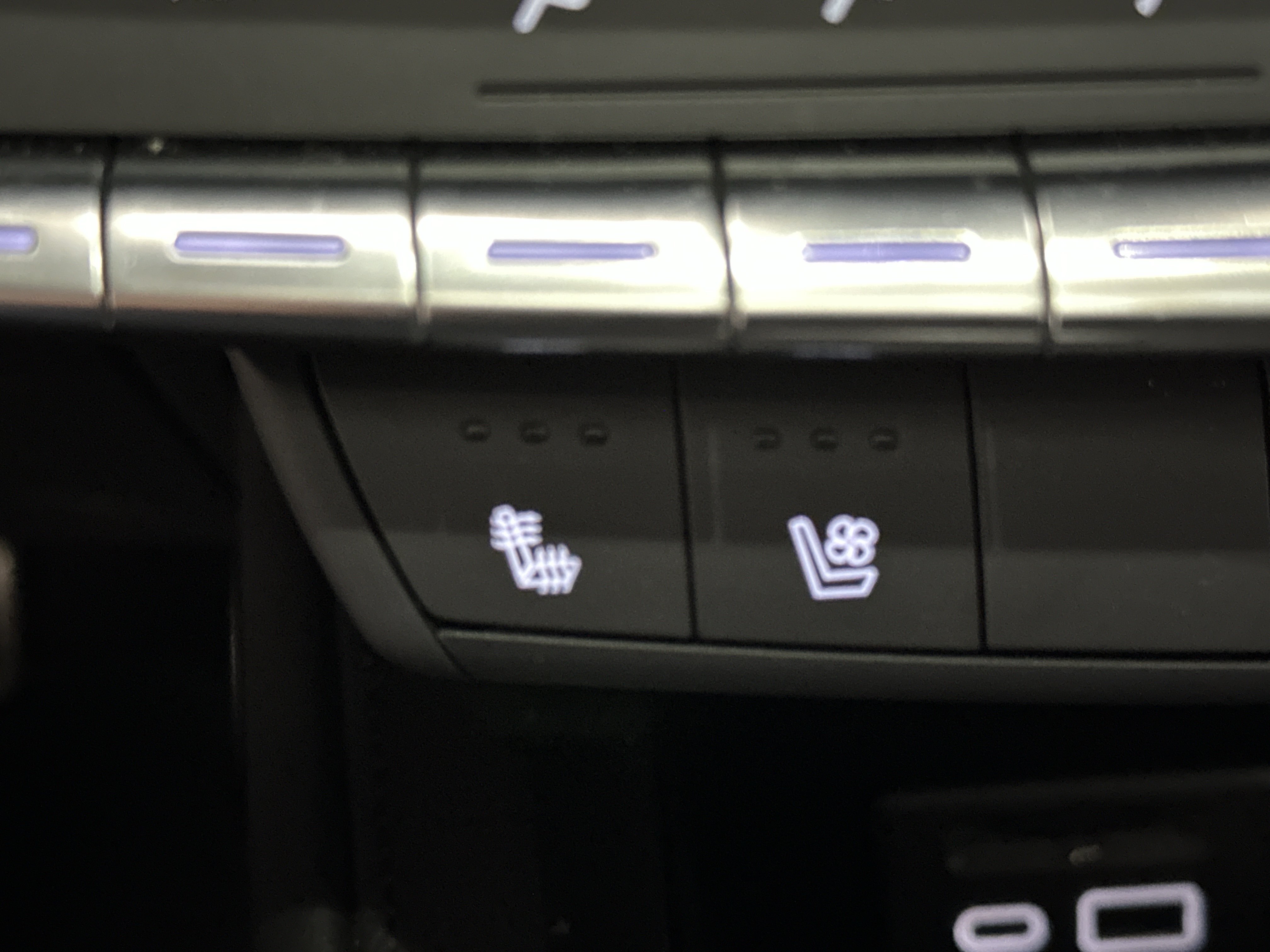 Used 2023 Cadillac XT4 Sport w/ Sun And Sound Package AWD/4WD image 40