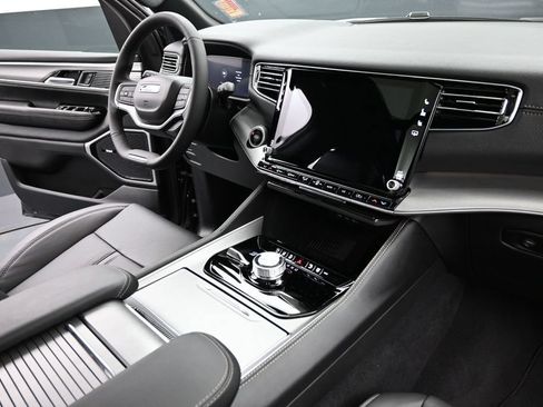 New 2026 Jeep Grand Wagoneer L Limited w/ Premium Group II AWD/4WD image 30