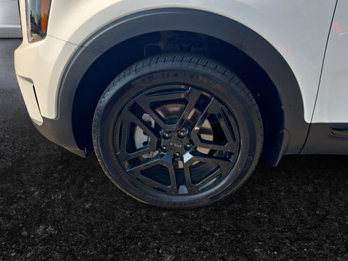 Used 2025 Kia Telluride SX X-Line AWD/4WD image 9