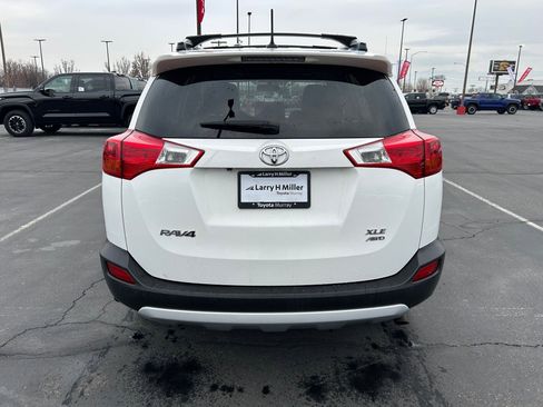 Used 2015 Toyota RAV4 XLE image 4