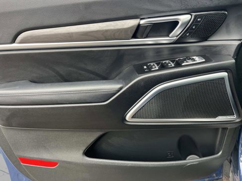 Used 2023 Kia Telluride SX X-Line image 31