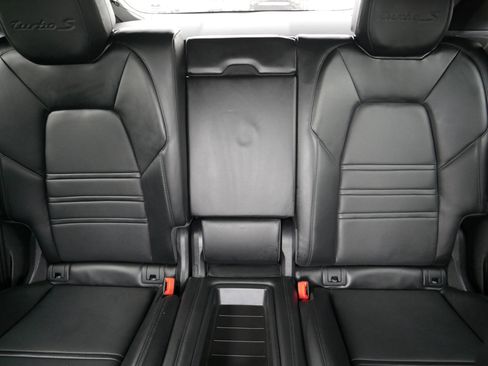 Used 2020 Porsche Cayenne Turbo S image 13