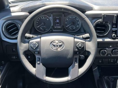 Used 2023 Toyota Tacoma TRD Off-Road w/ TRD Premium Off Road Package AWD/4WD image 14