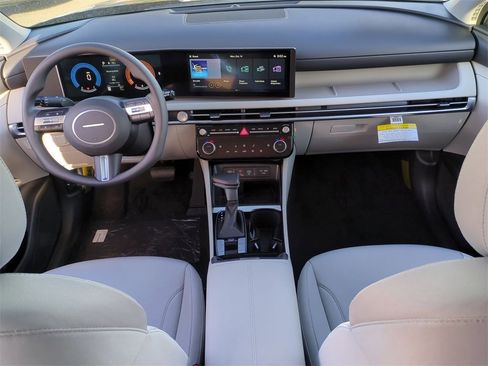 Certified 2025 Hyundai Tucson SEL image 22