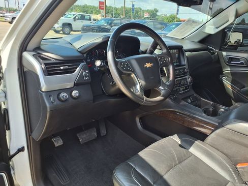 Used 2020 Chevrolet Tahoe LT AWD/4WD image 19