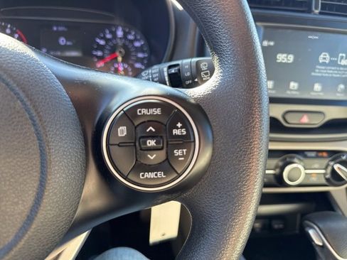 Used 2020 Kia Soul LX image 21