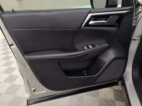 Used 2022 Mitsubishi Outlander SE image 36