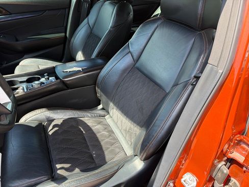 Used 2020 Nissan Maxima SR w/ Sport Mat Group FWD image 10