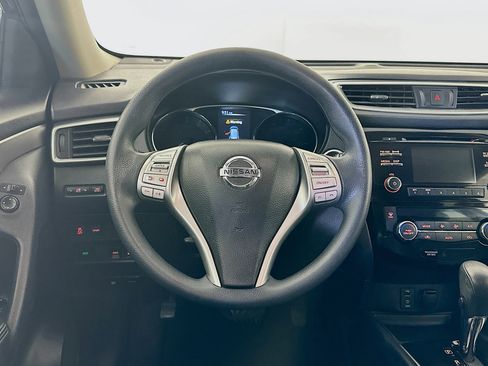 Used 2015 Nissan Rogue SV AWD/4WD image 17