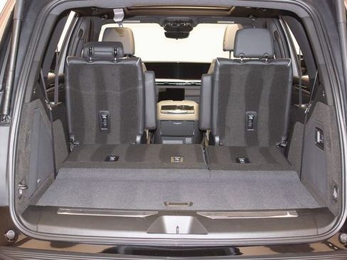 Used 2025 Cadillac Escalade Premium Luxury w/ Touring Package image 15