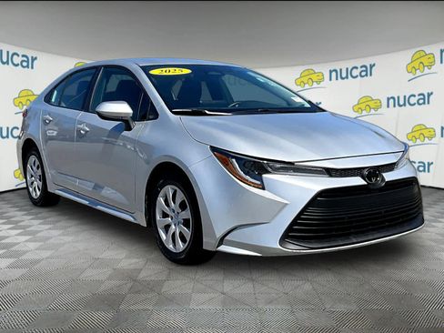 Used 2025 Toyota Corolla LE FWD image 1