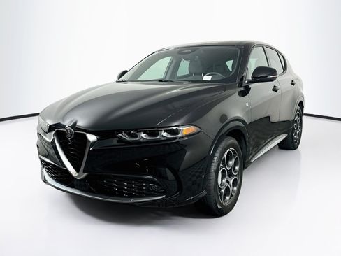 Used 2024 Alfa Romeo Tonale Ti w/ Active Assist Package AWD/4WD image 3